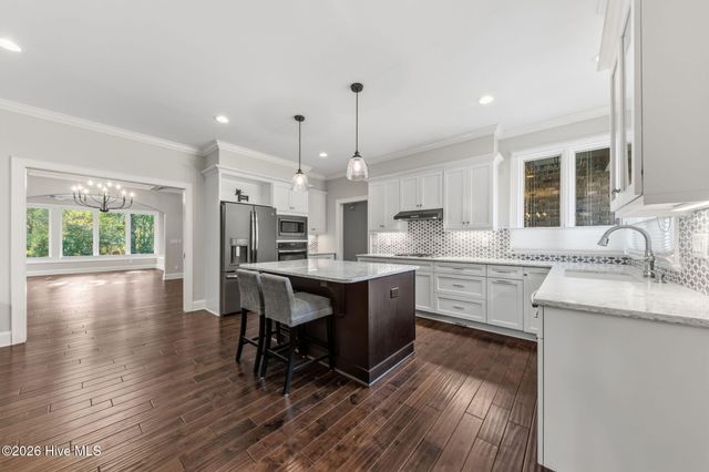 4 Chalford Place, Pinehurst, NC 28374