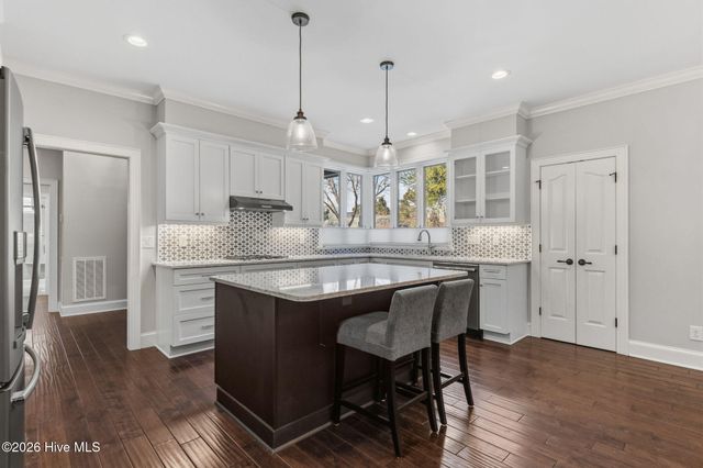 4 Chalford Place, Pinehurst, NC 28374