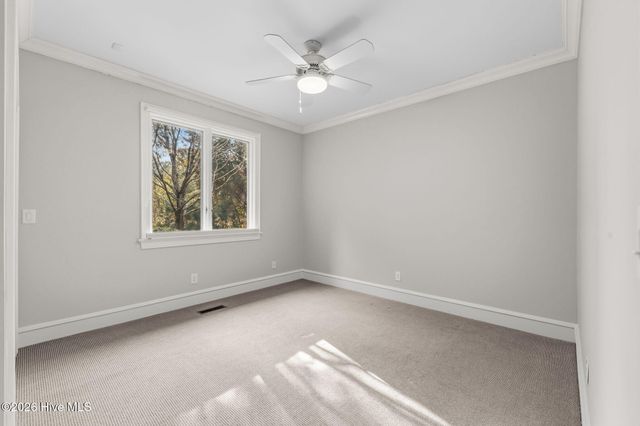 4 Chalford Place, Pinehurst, NC 28374