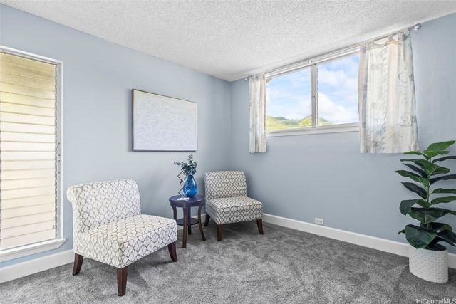 7548 Huialoha Street, Honolulu, HI 96825