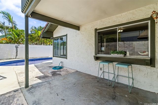 7548 Huialoha Street, Honolulu, HI 96825