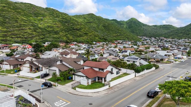 7548 Huialoha Street, Honolulu, HI 96825
