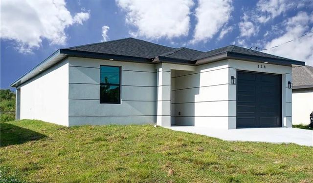 134 Francis AVE, Fort Myers, FL 33916
