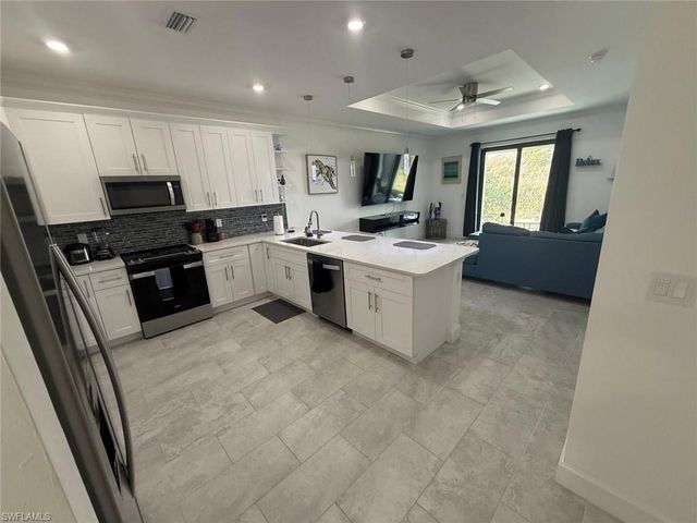 134 Francis AVE, Fort Myers, FL 33916