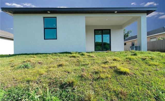 134 Francis AVE, Fort Myers, FL 33916