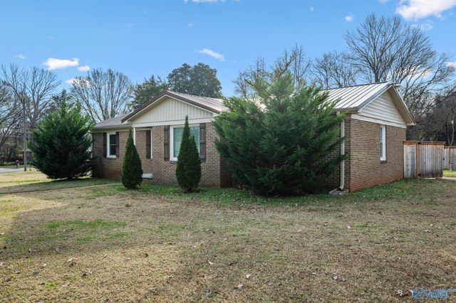 3023 Greenhill Drive, Huntsville, AL 35810