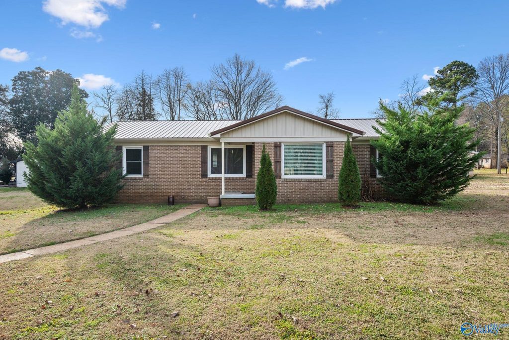 3023 Greenhill Drive, Huntsville, AL 35810