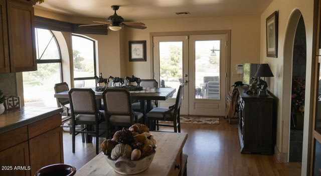 694 N COUNTRY CLUB Drive, Wickenburg, AZ 85390