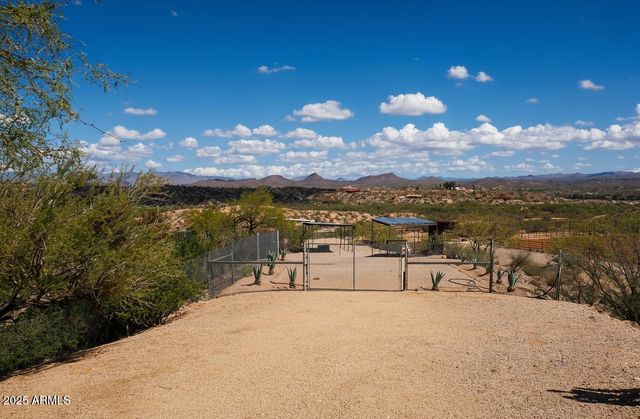 694 N COUNTRY CLUB Drive, Wickenburg, AZ 85390