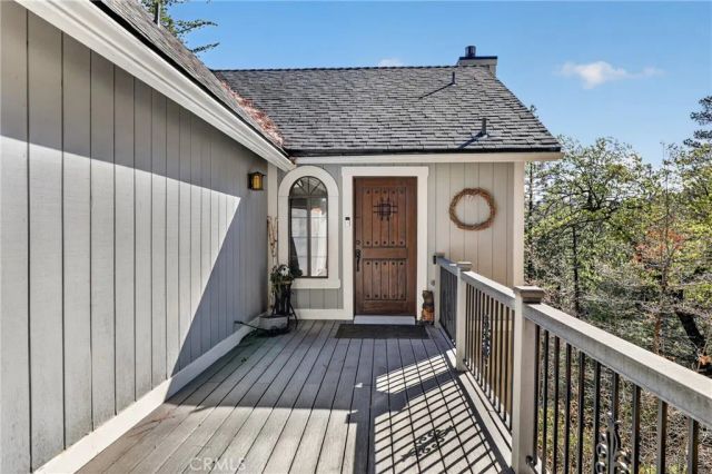 625 San Benito, Lake Arrowhead, CA 92352