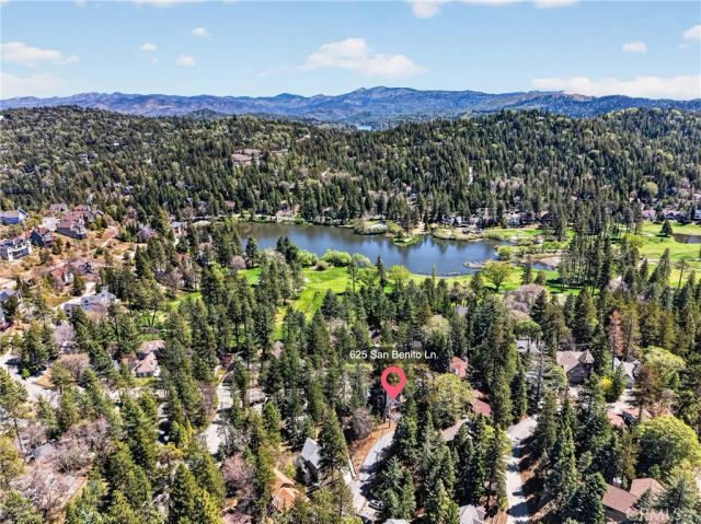 625 San Benito, Lake Arrowhead, CA 92352