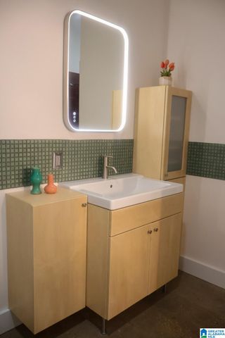 2201 5th Ave S Apt 303, Birmingham, AL 35233