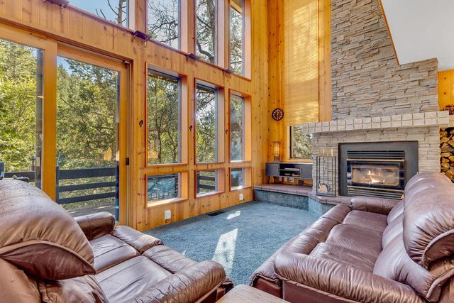 24700 Forest Drive, Idyllwild, CA 92549