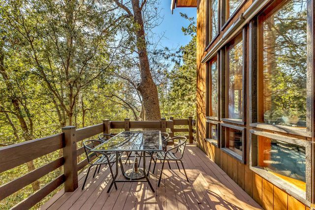 24700 Forest Drive, Idyllwild, CA 92549
