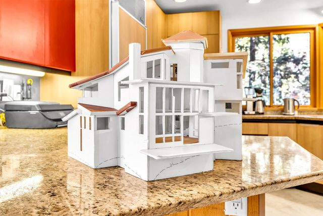 24700 Forest Drive, Idyllwild, CA 92549