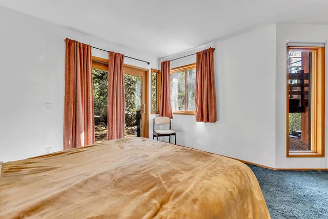 24700 Forest Drive, Idyllwild, CA 92549