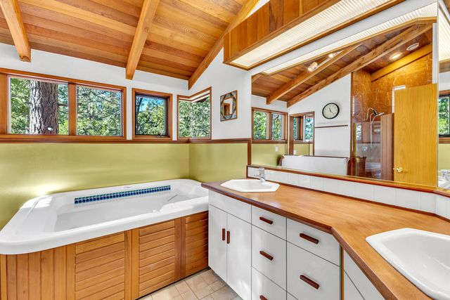 24700 Forest Drive, Idyllwild, CA 92549