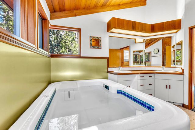 24700 Forest Drive, Idyllwild, CA 92549