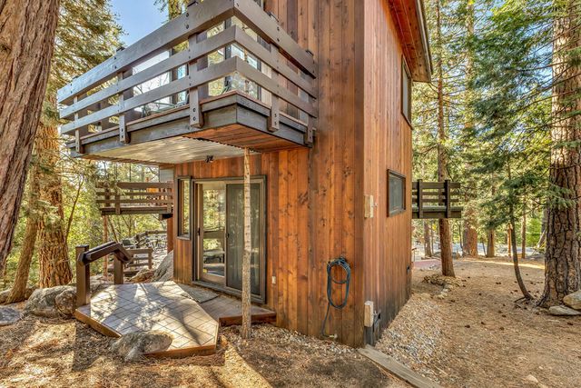 24700 Forest Drive, Idyllwild, CA 92549