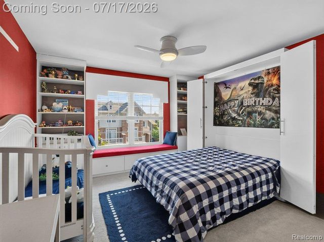 37561 Newburgh Park Circle, Livonia, MI 48152