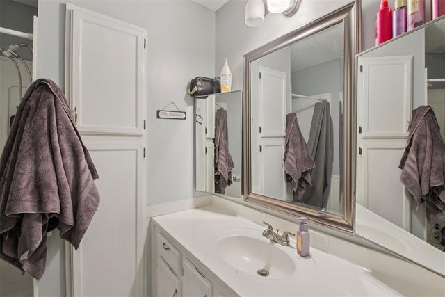 6421 Lyrewood Terrace, Oklahoma City, OK 73132