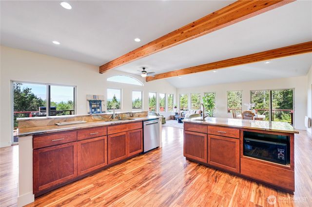 83 Octopus Court, Quilcene, WA 98376