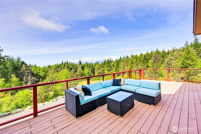 83 Octopus Court, Quilcene, WA 98376
