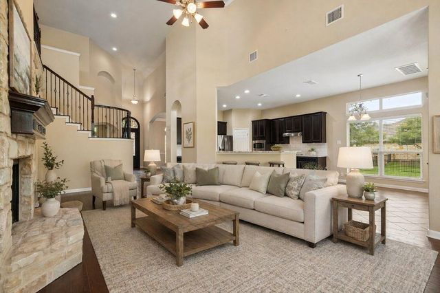 865 Santa Cruz, New Braunfels, TX 78132