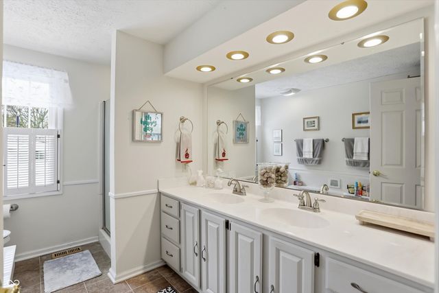 1319 Dogwood Court, Brownsburg, IN 46112