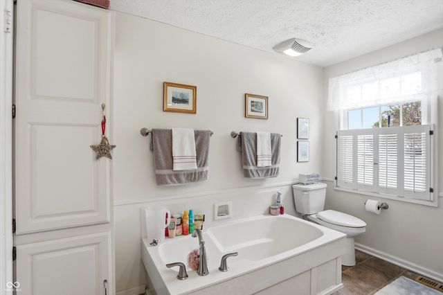 1319 Dogwood Court, Brownsburg, IN 46112