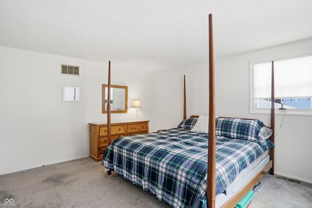 1319 Dogwood Court, Brownsburg, IN 46112