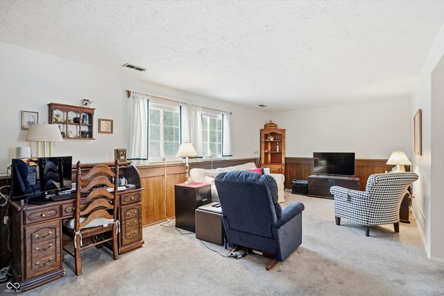 1319 Dogwood Court, Brownsburg, IN 46112