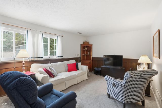 1319 Dogwood Court, Brownsburg, IN 46112