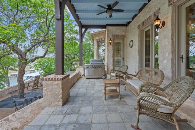 21936 Briarcliff DR, Spicewood, TX 78669