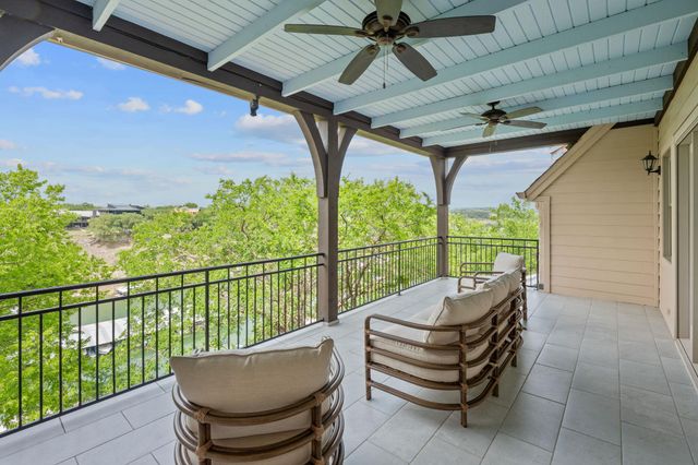 21936 Briarcliff DR, Spicewood, TX 78669