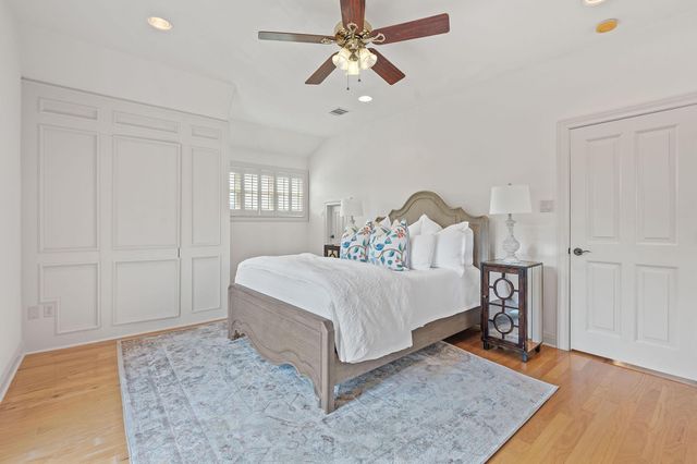 21936 Briarcliff DR, Spicewood, TX 78669