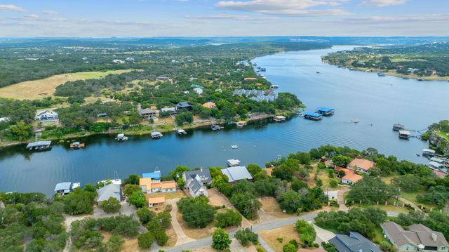 21936 Briarcliff DR, Spicewood, TX 78669