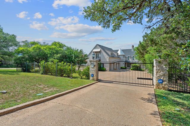 21936 Briarcliff DR, Spicewood, TX 78669