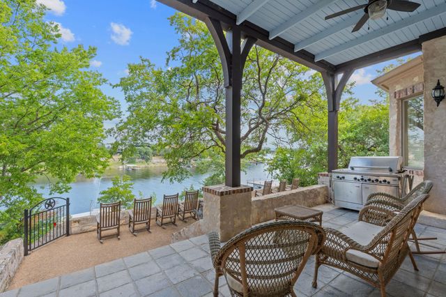 21936 Briarcliff DR, Spicewood, TX 78669