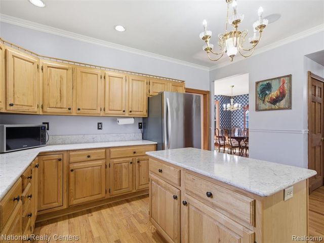 675 W Leonard Road, Leonard, MI 48367