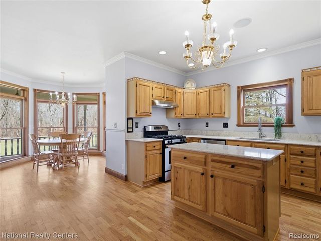 675 W Leonard Road, Leonard, MI 48367