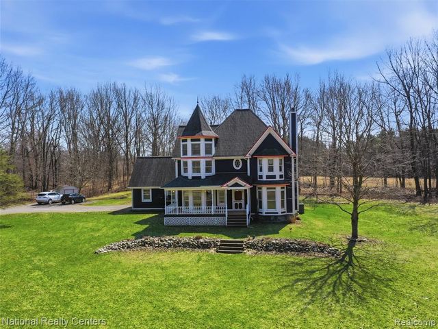 675 W Leonard Road, Leonard, MI 48367