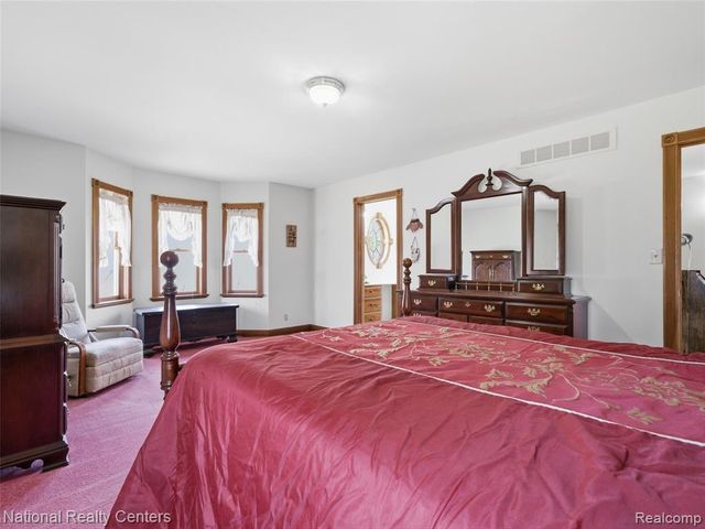 675 W Leonard Road, Leonard, MI 48367