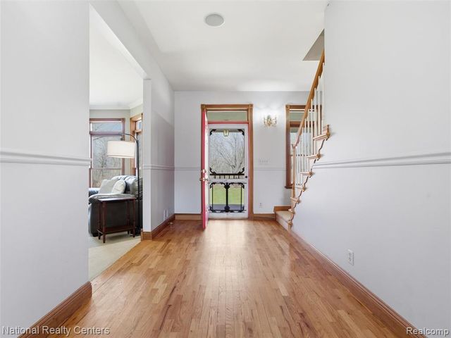 675 W Leonard Road, Leonard, MI 48367