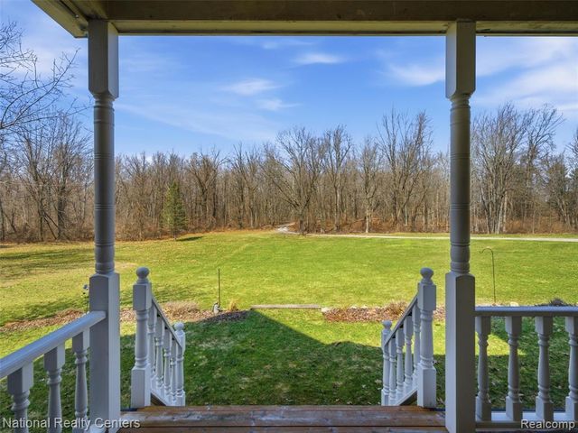675 W Leonard Road, Leonard, MI 48367