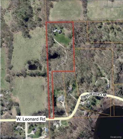 675 W Leonard Road, Leonard, MI 48367