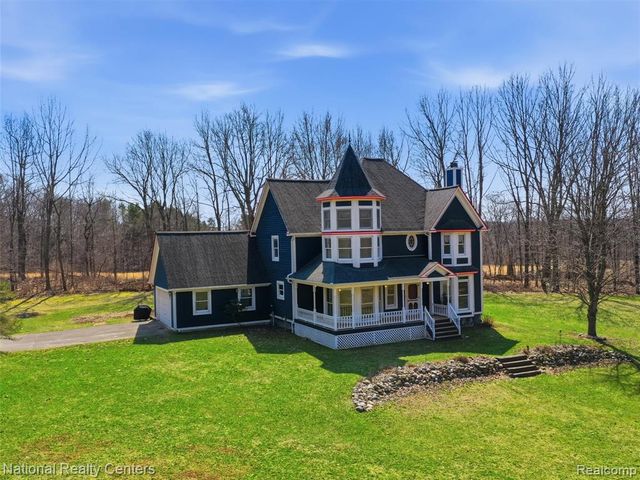 675 W Leonard Road, Leonard, MI 48367
