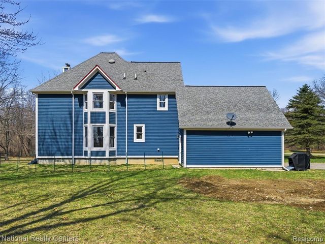 675 W Leonard Road, Leonard, MI 48367