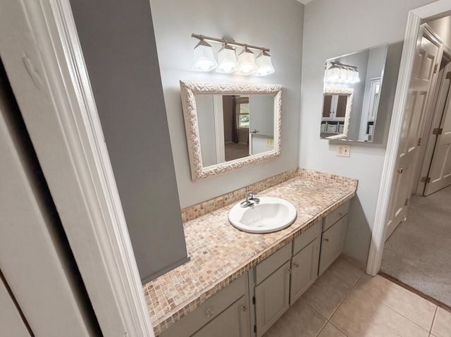 1289 Clubview Boulevard S, Columbus, OH 43235