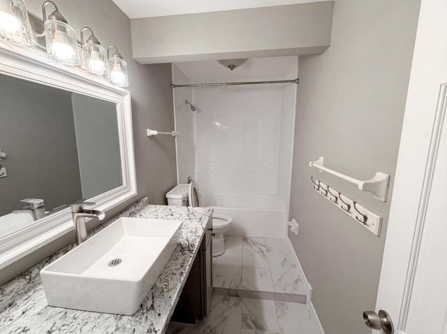 1289 Clubview Boulevard S, Columbus, OH 43235